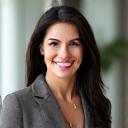 Retrato de la Dra. Elena Vidal, psicóloga especializada en gestión del estrés